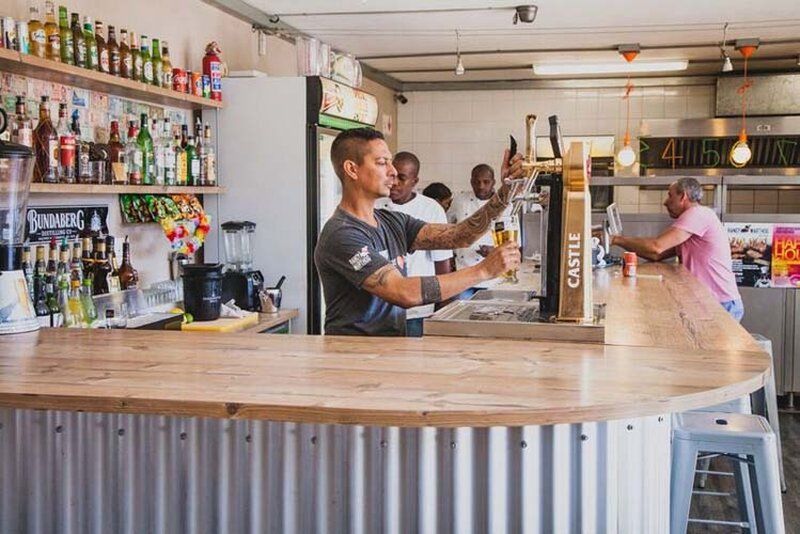 开普敦游者旅馆旅舍 外观 照片 The bar at the 2018 edition of the festival